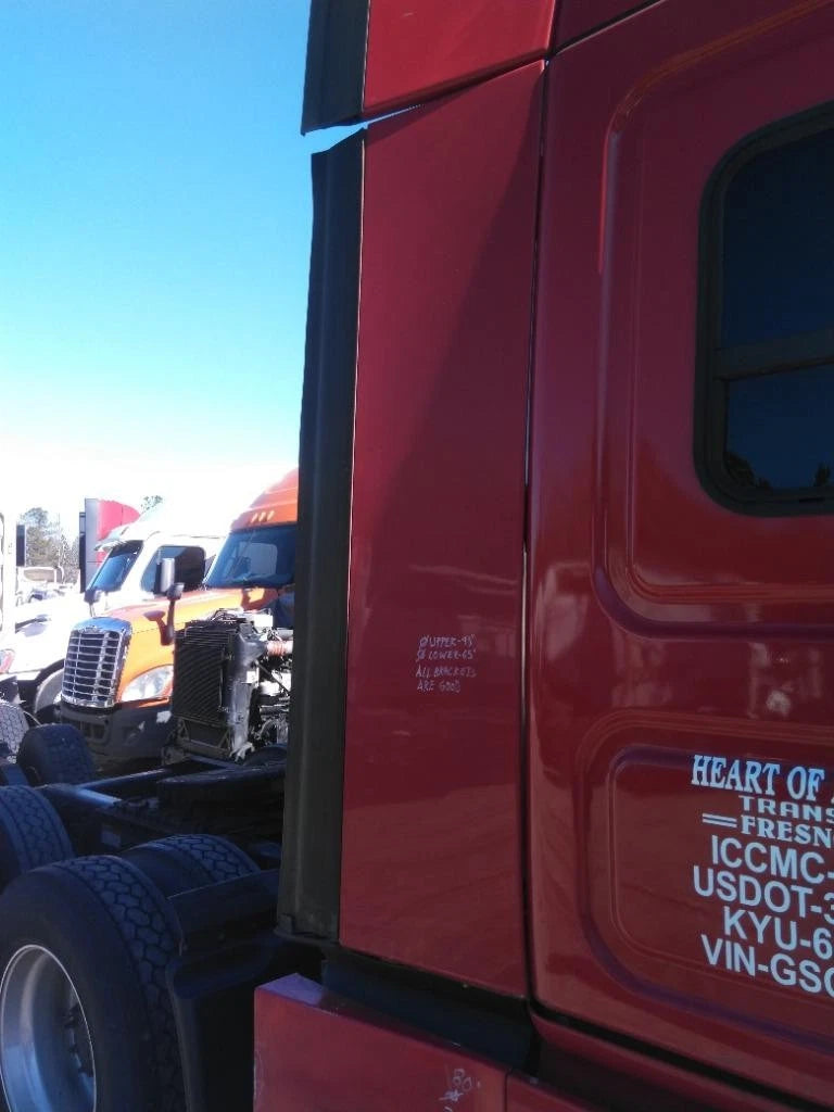 Cab Extension for Freightliner Cascadia 125 (2016)