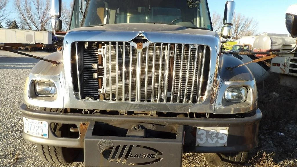 Hood for International 7400 (2002–2008)