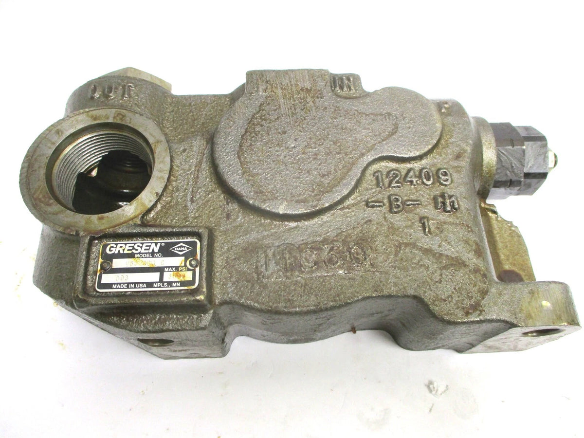 Section Valve Inlet/Outlet for Case 621B 721B (120978A1)
