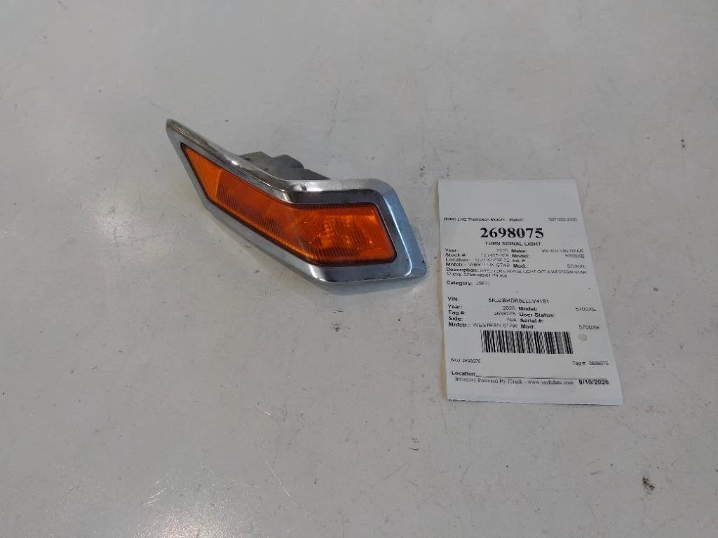 Turn Signal Light for Western Star 5700XE (2020) A66-01174-000
