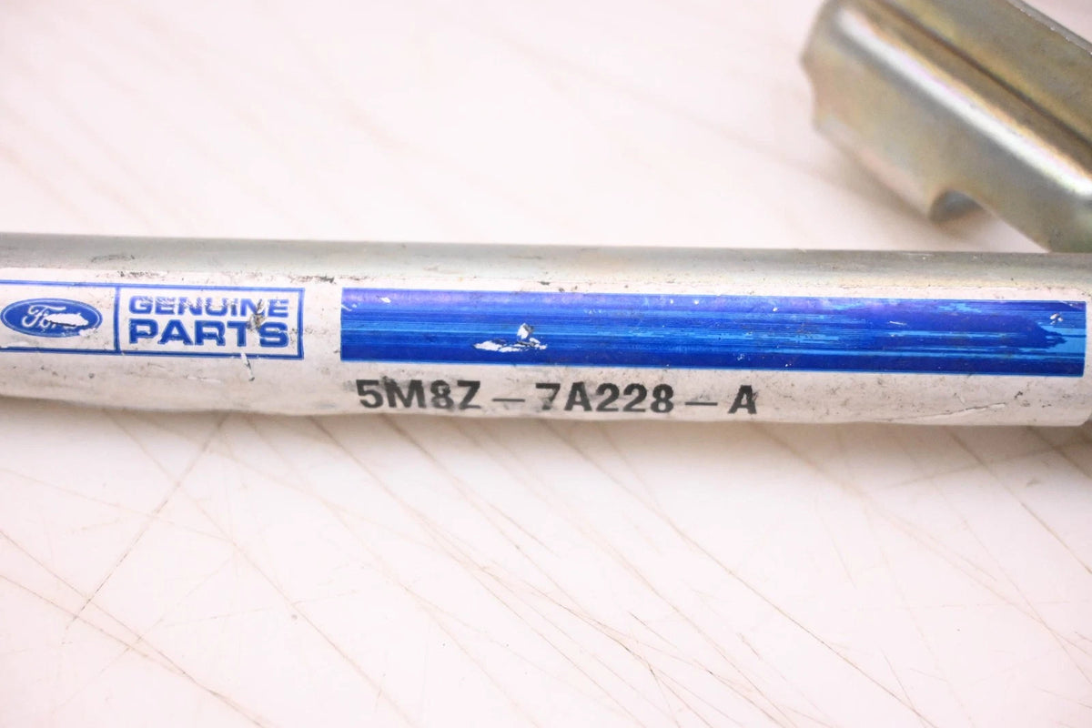 Oil Filler Tube Assembly for Ford (5M8Z-7A228-A)