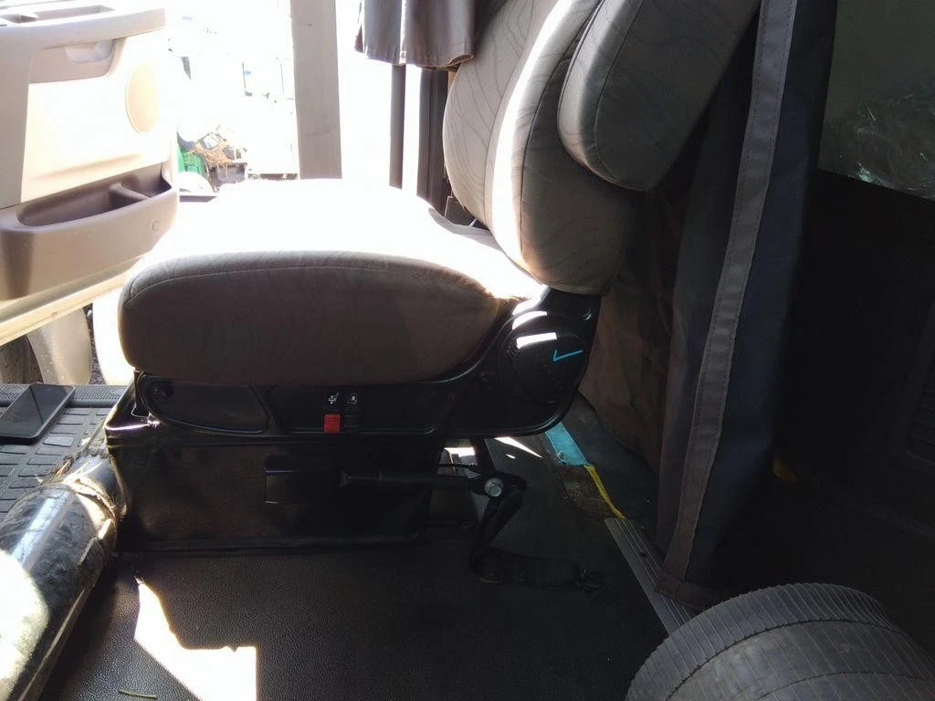 Front Seat for Volvo VNL (2016)