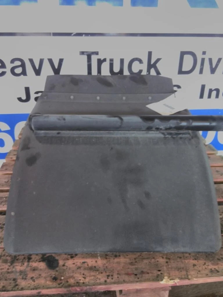 Rear Quarter/Half Fender for Mack CXU612 (2015) Left, MS