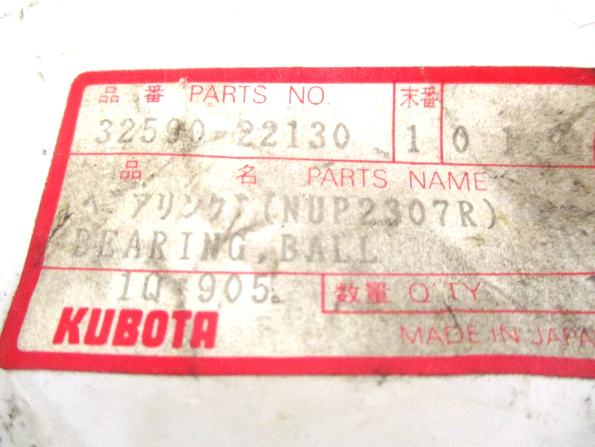 Genuine Range Gear Shift Ball Bearing for Kubota L4850-DT L5450-DT (32590-22130)