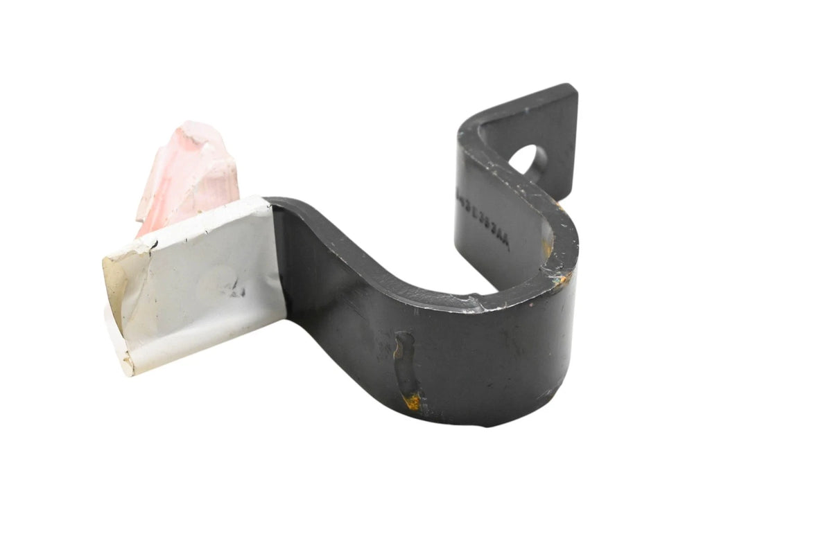 Stabilizer Bar Insulator Bracket for Ford (2005–2007) 5C3Z-5486-AA
