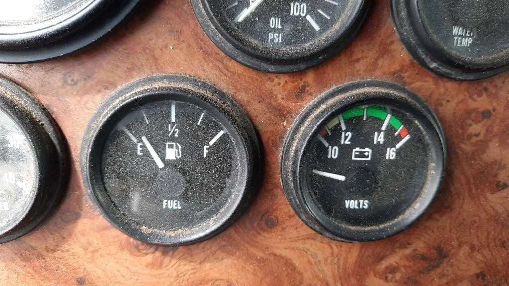 Fuel Gauge for Peterbilt 330 (2001) - Replaces MD