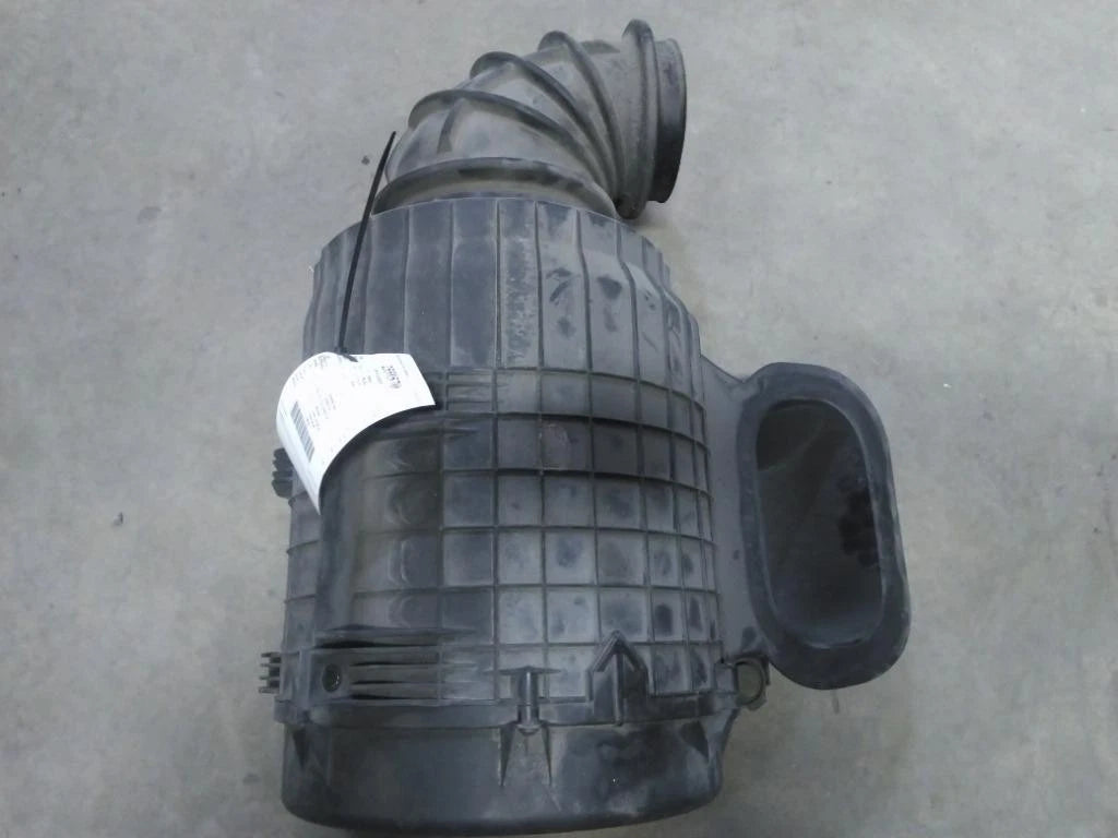 Air Cleaner for Volvo VNM (2016) - Replaces 20877848