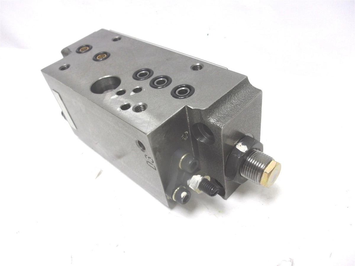 Valve Sub Assembly for Komatsu PC300-3, PC400-3 (708-27-25200)
