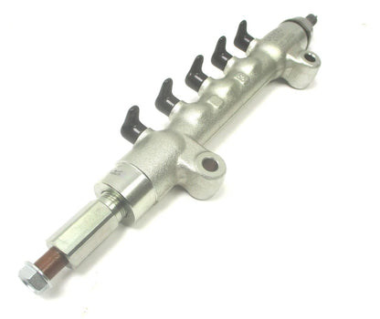 Rail Assembly for Kubota V2607 V3307 (1J770-50603, 1J770-50605, 1J770-50600)