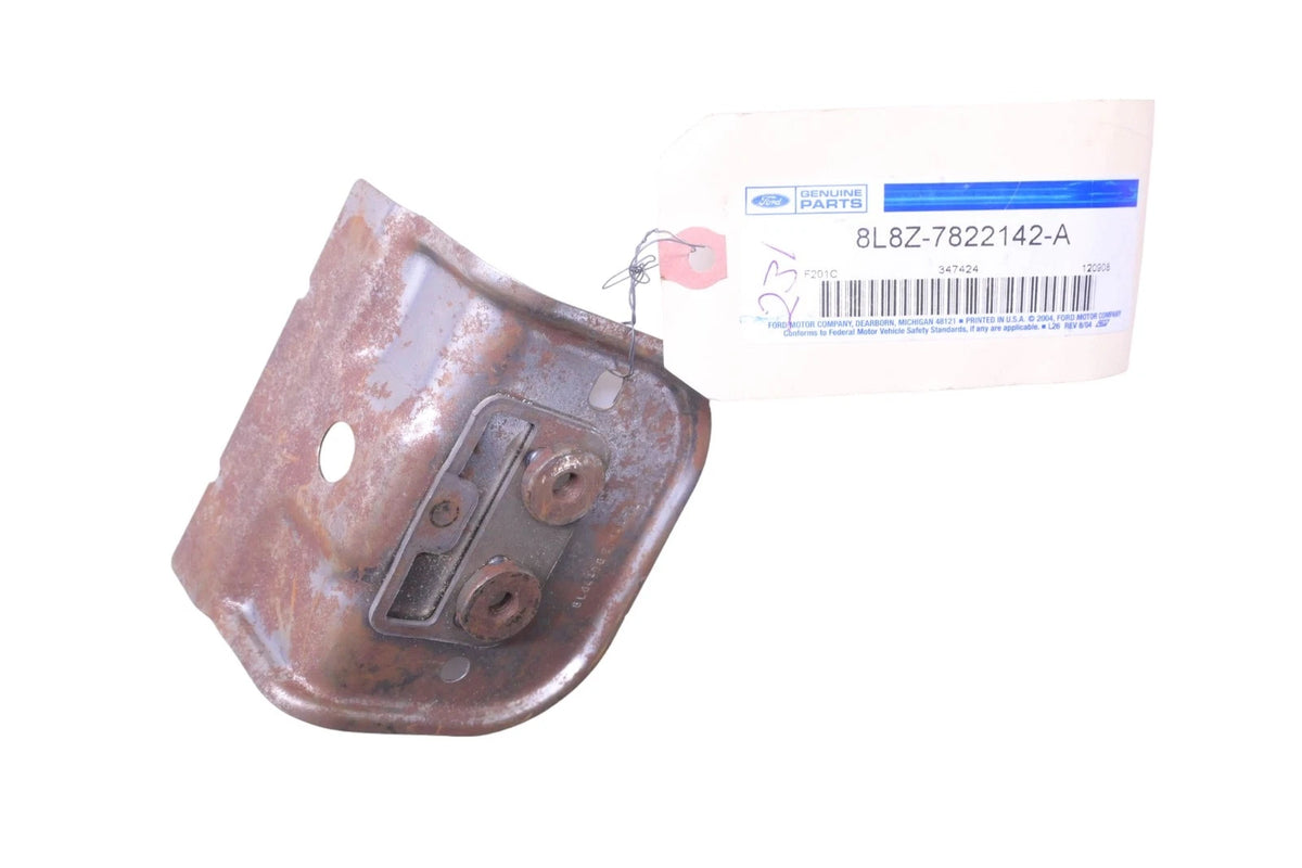 Reinforcement Stricker for Ford (2008–2010) 8L8Z-7822142-A