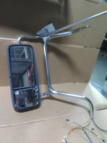 Left Door Mirror for Peterbilt 348 (2017)