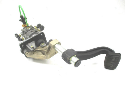 Brake Pedal Assembly with Foot Valve for Freightliner (A12-21303-002)