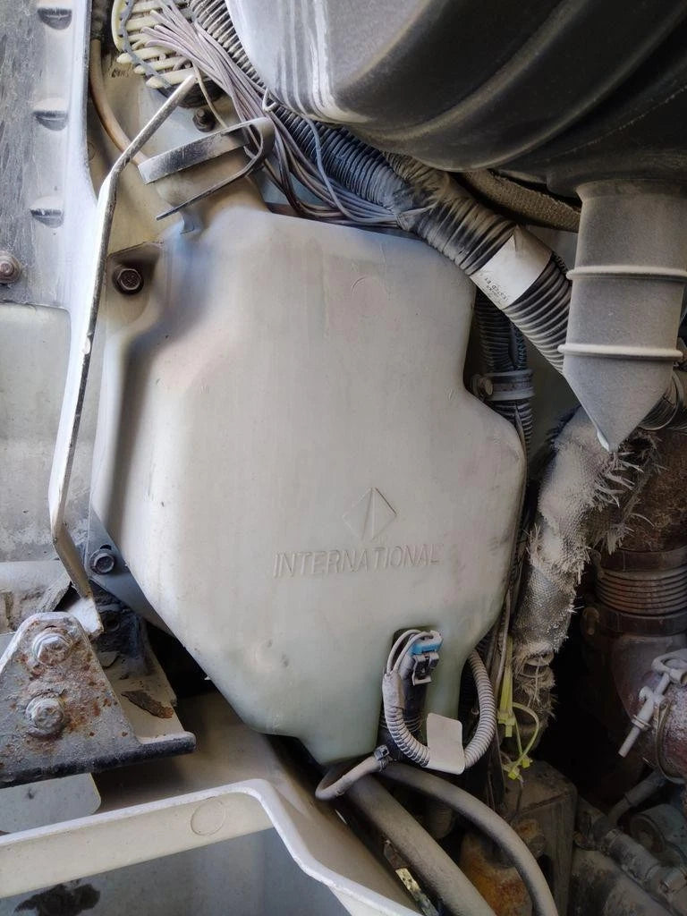 Windshield Washer Reservoir for International 9200i (2007)