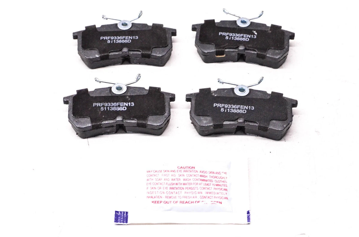 Disc Brake Pad Kit for Carquest PMD886 (NOS)