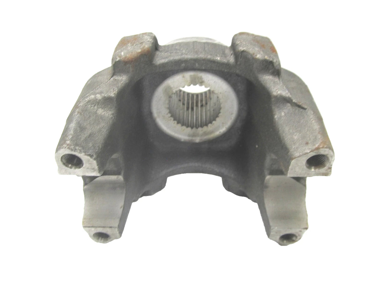 Trunnion Flange for International SPL170 (OEM 3514671C1, Spicer 170-4-771-1)