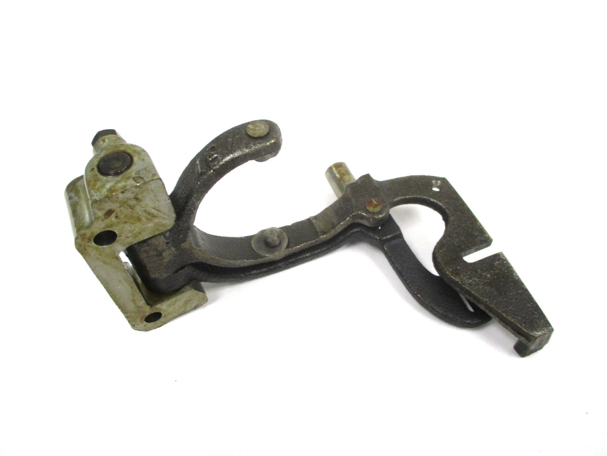 Governor Lever Fork for Kubota B5200 B6200 B7200 (15752-56050)