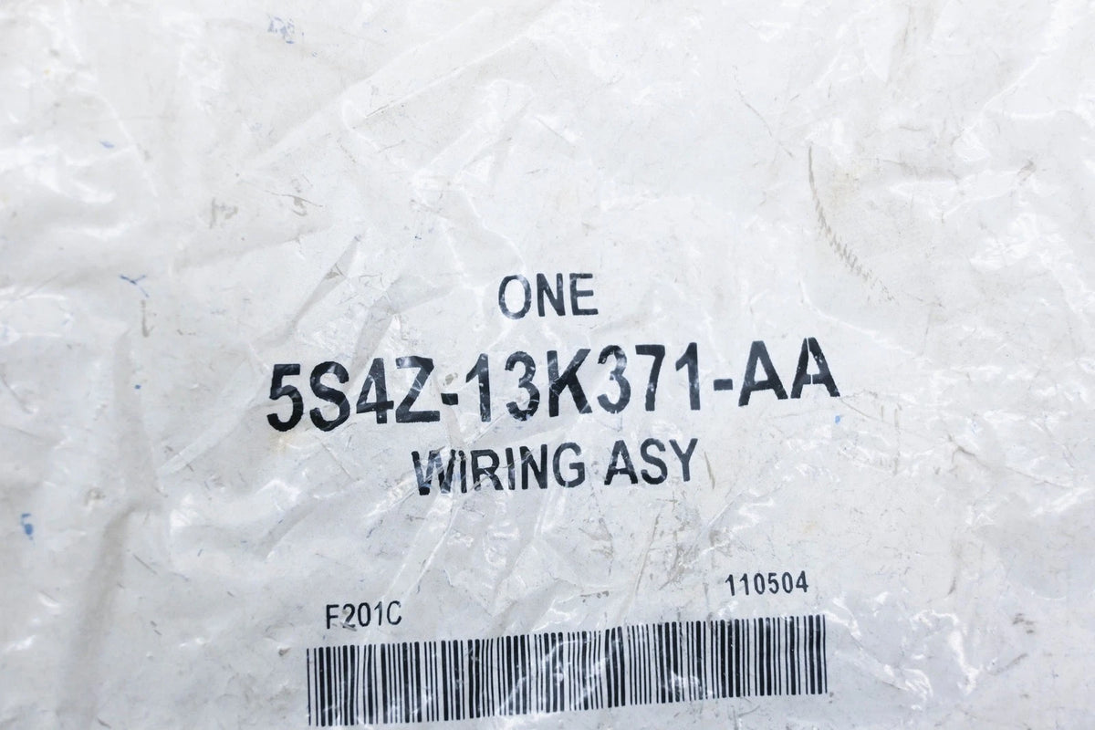 Socket & Wiring Assembly for Ford (5S4Z-13K371-AA)
