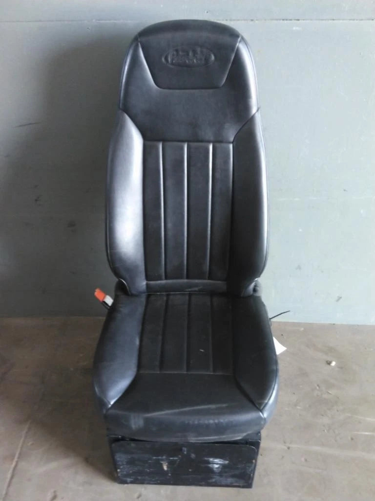 Front Seat for Peterbilt 579 (2017)