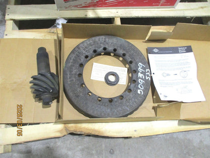 Spicer 508402 Differential Ring Gear Pinion Set for 19060S Coach (N/A)