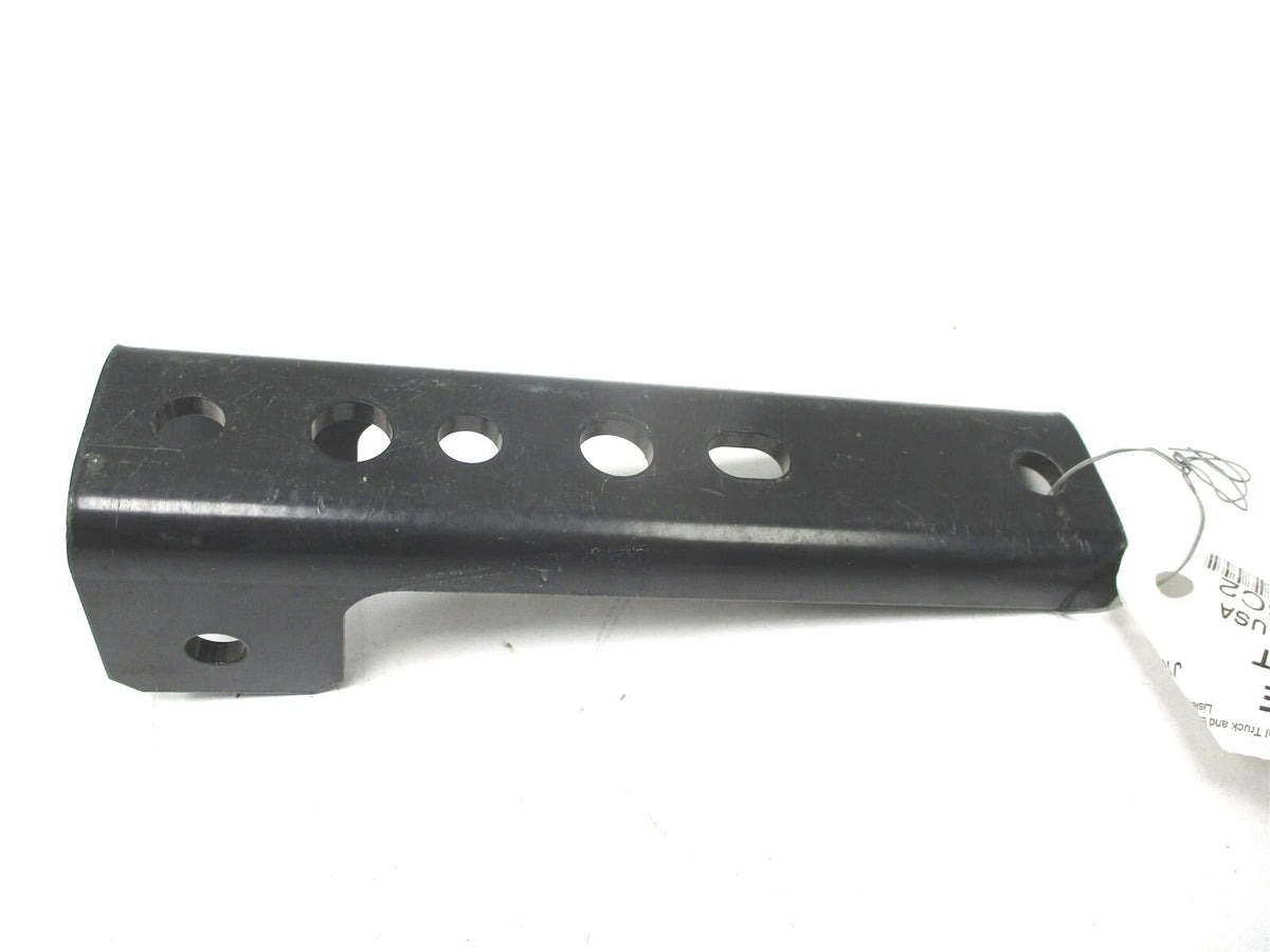 Hood Stop Mounting Bracket for International (3540796C1, 3540796C2)