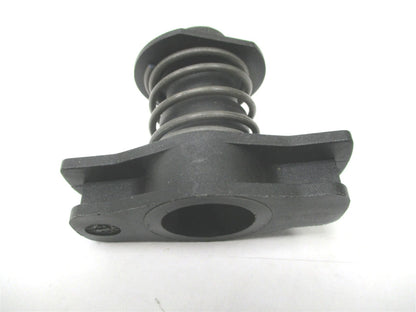 Oil Reservoir Spring Lock for Volvo (1696359)