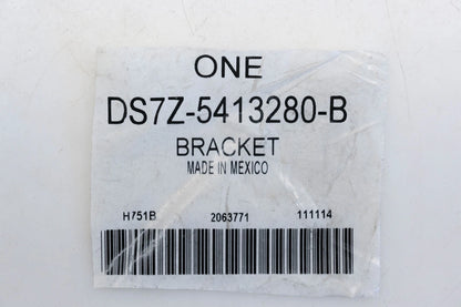 Rear Left Scuff Plate Bracket for Ford (DS7Z-5413280-B, DS7Z5413280B)