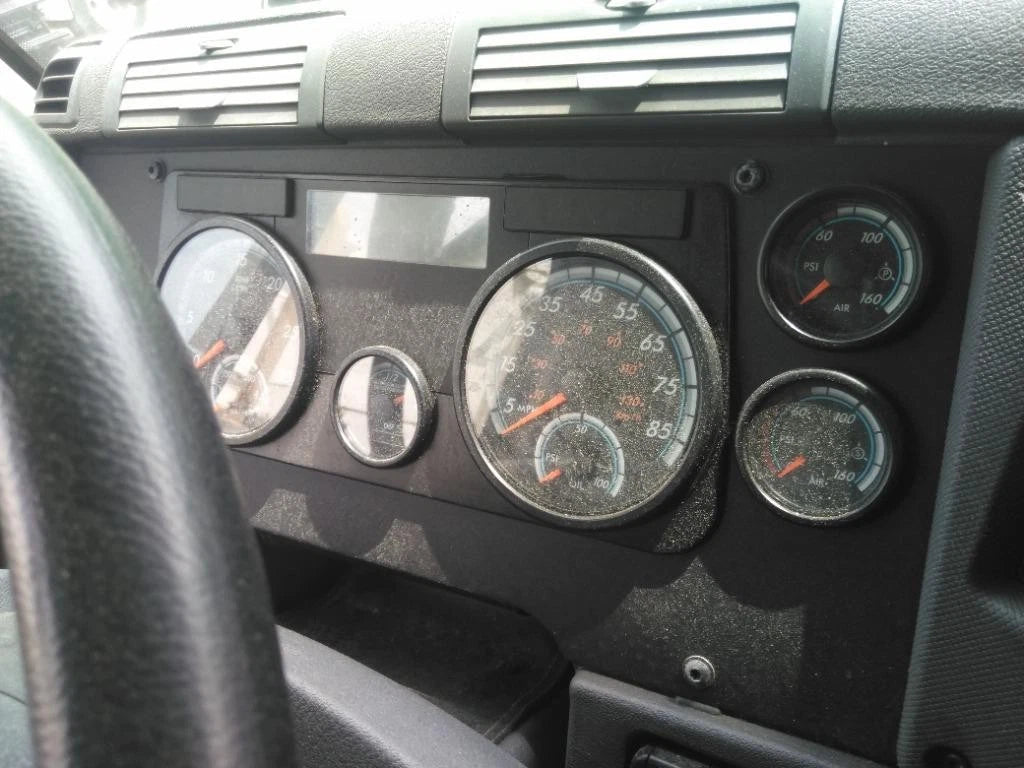Instrument Cluster for Freightliner Cascadia 125 (2017) - GA