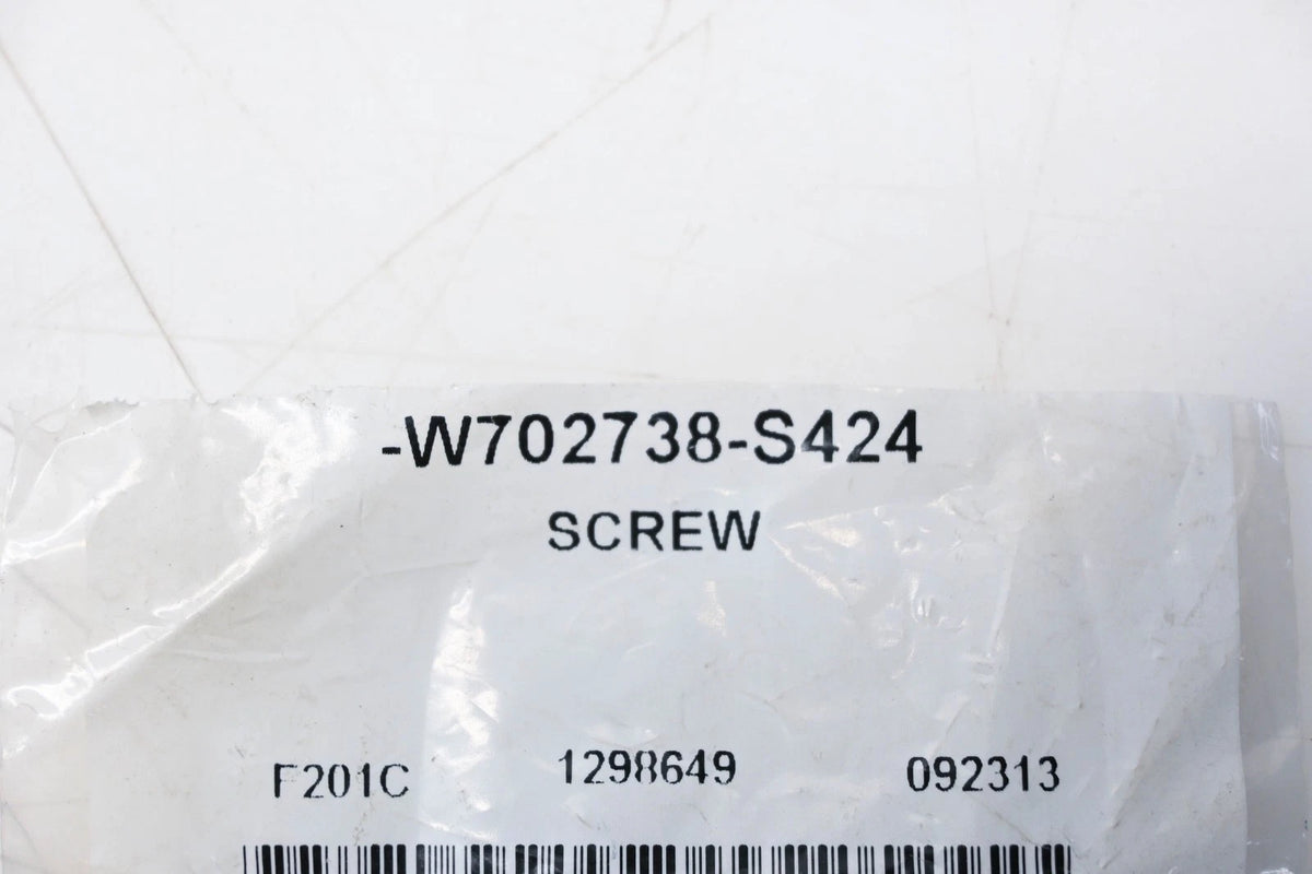 Pull Handle Screw for Ford (W702738-S424)