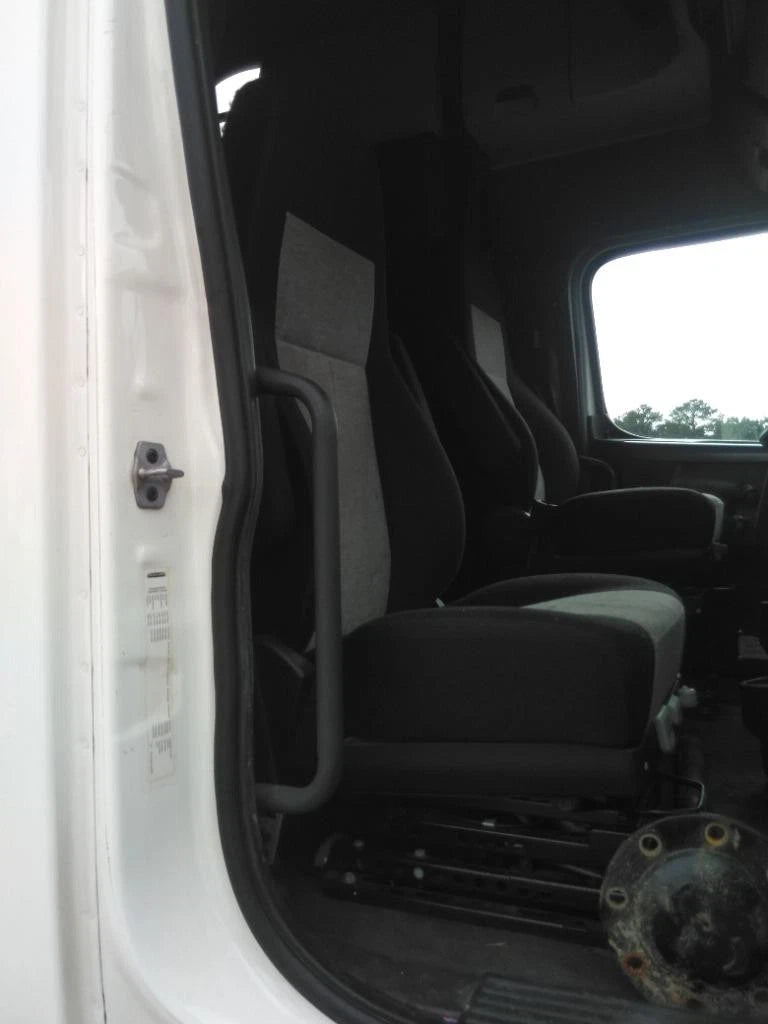 Front Seat for Freightliner Cascadia 126 (2018)