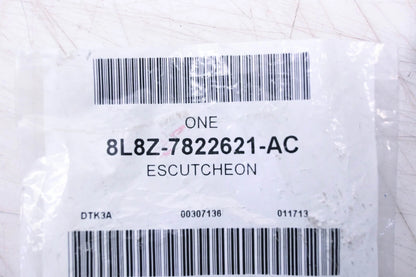 Escutcheon for Ford (2008–2008) 8L8Z-7822621-AC
