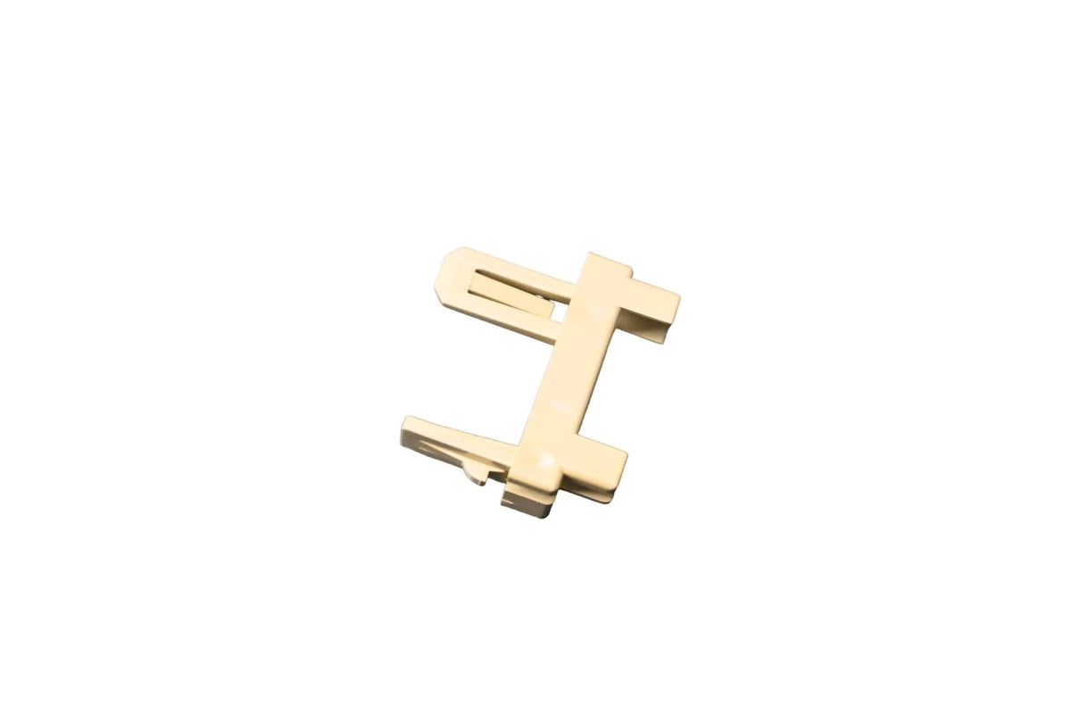 Wiring Harness Connector Spacer for Ford (D9ZZ-14A468-A)