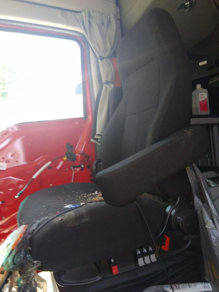 Front Seat for Kenworth T680 (2024) - Replaces NA