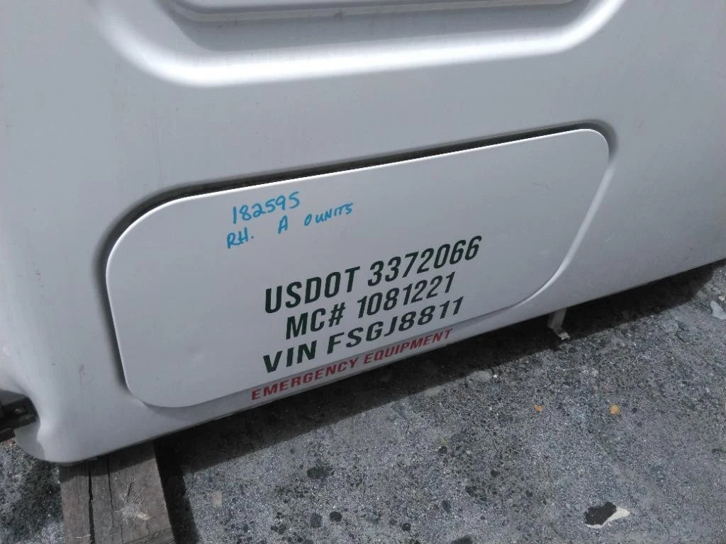 Compartment Door for Freightliner Cascadia Evolution (2015)