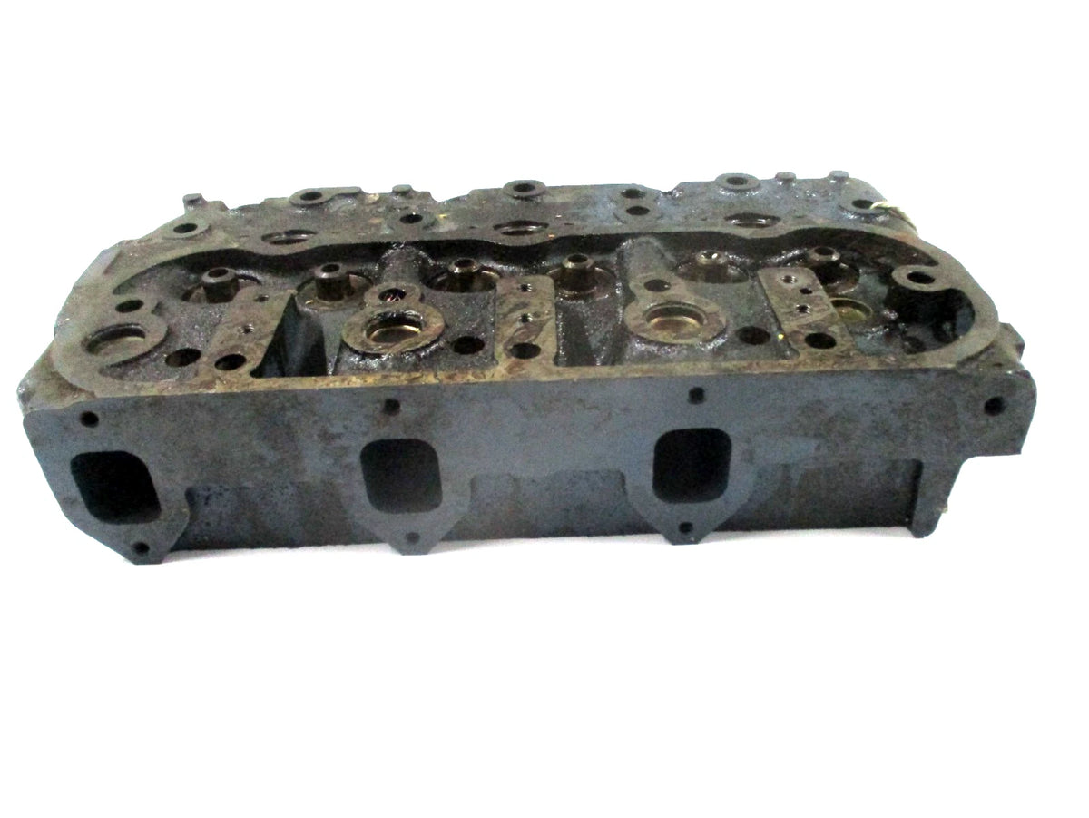 Cylinder Head for Kubota M5500 D3000 (15351-03040, 15351-03110)
