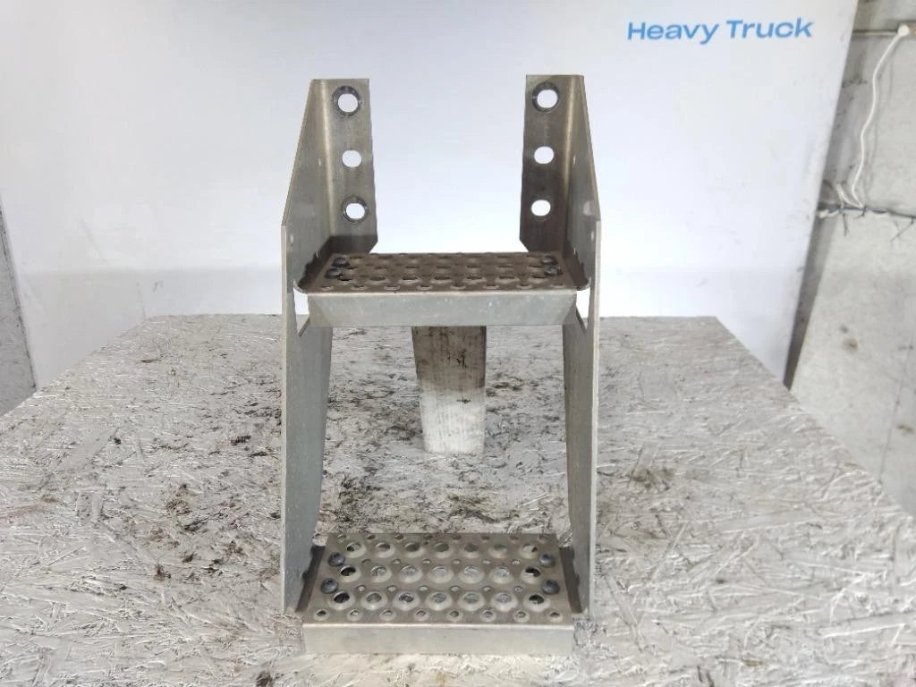 Frame Step for International LT (2023)