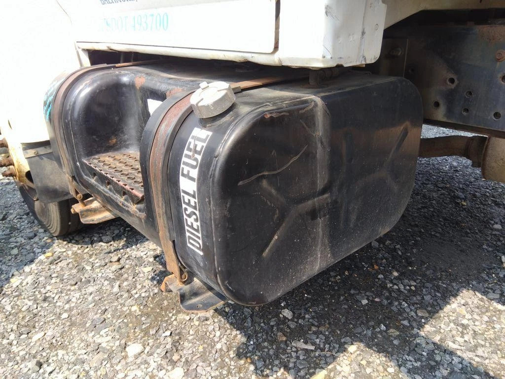 Fuel Tank Left for Ford F800 (1995–1999) MD