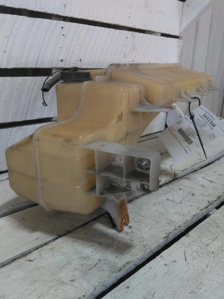 Radiator Overflow Tank for Mack CHU613 (2016)