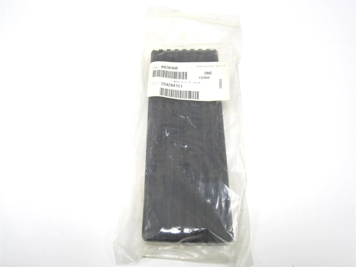 Foot Pedal Cover for International 9200 (2000–2009) 2592847C1
