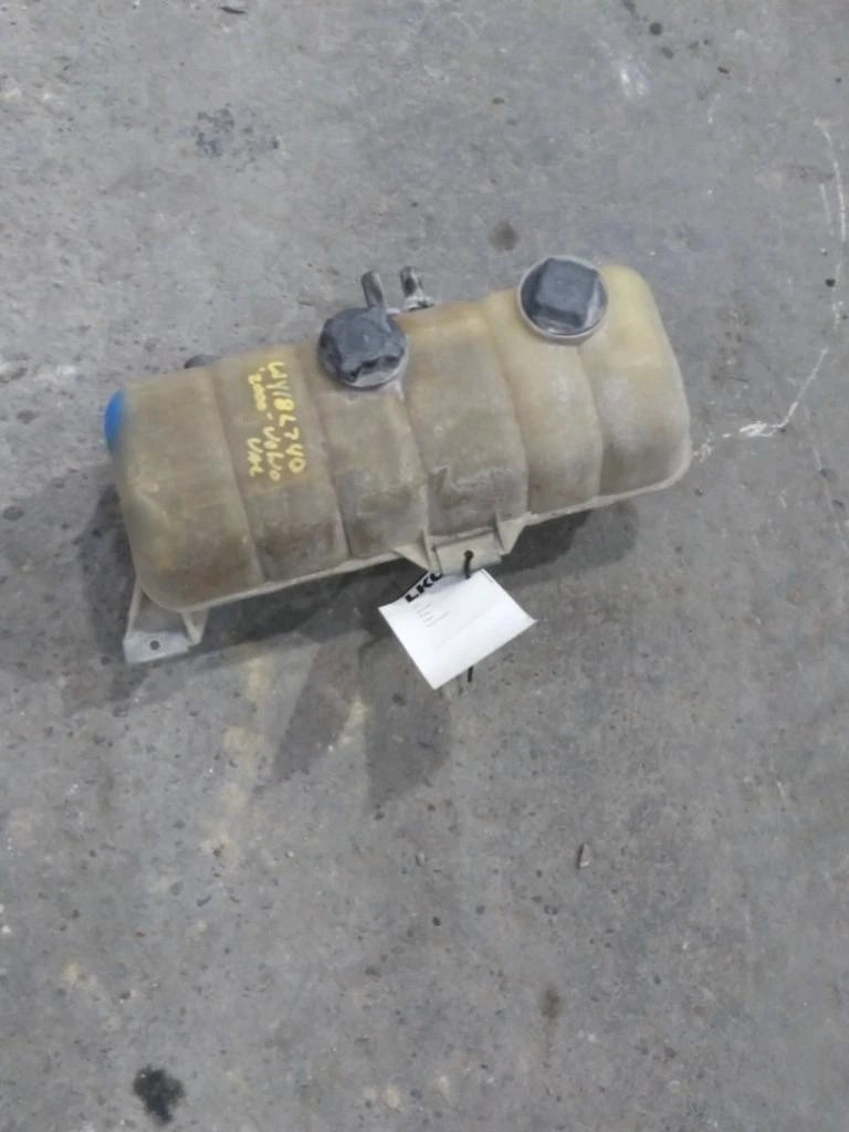Radiator Overflow Tank for Volvo VNL (2000)
