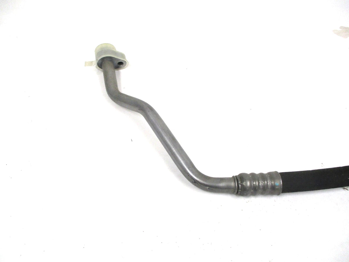 Evaporator to Compressor Hose for International (4054914C93, 4054914C92)