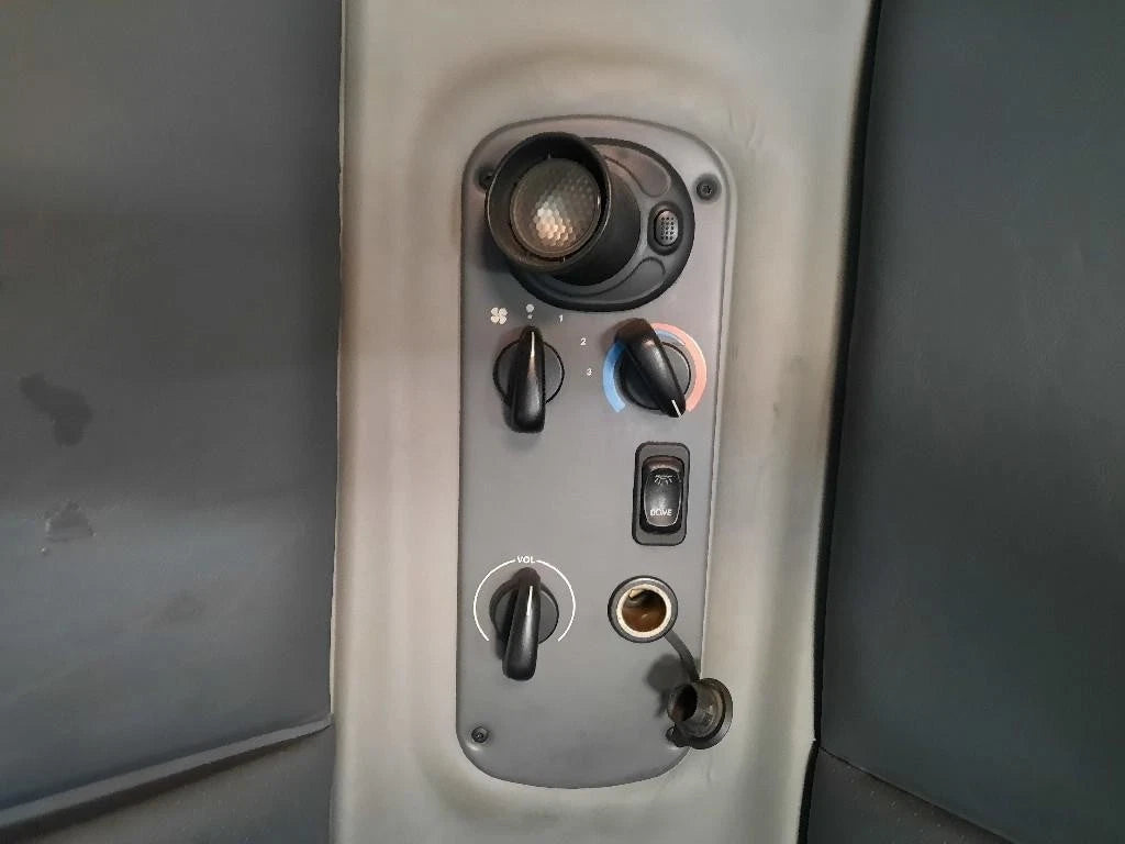 Temperature Control for Freightliner Century 120 (2000)