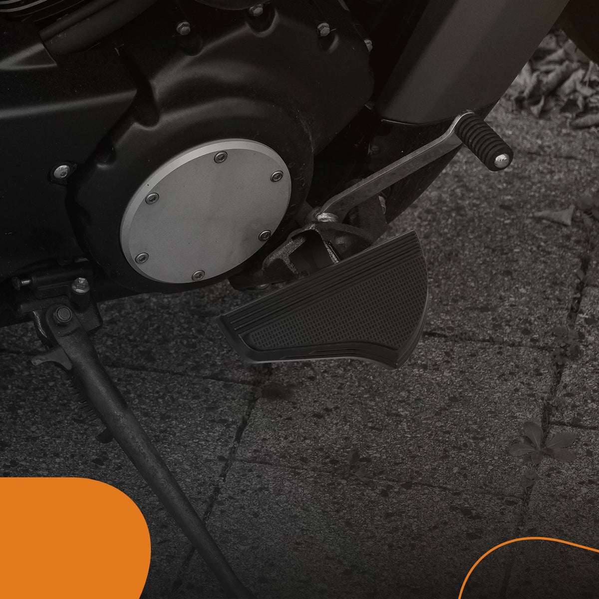 CNC Male Mount Foot Pegs for Harley Touring Dyna Sportster Road King