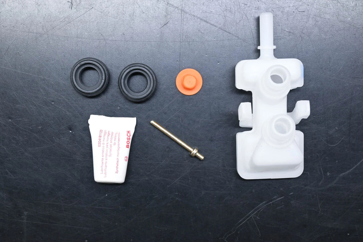 Expansion Reservoir Kit for Ford (YS4Z-2C246-AA)