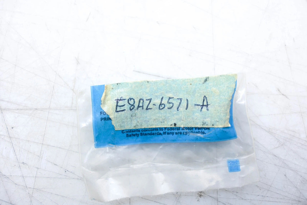 Set of 4 Valve Stem Seals for Ford (E8AZ-6571-A)