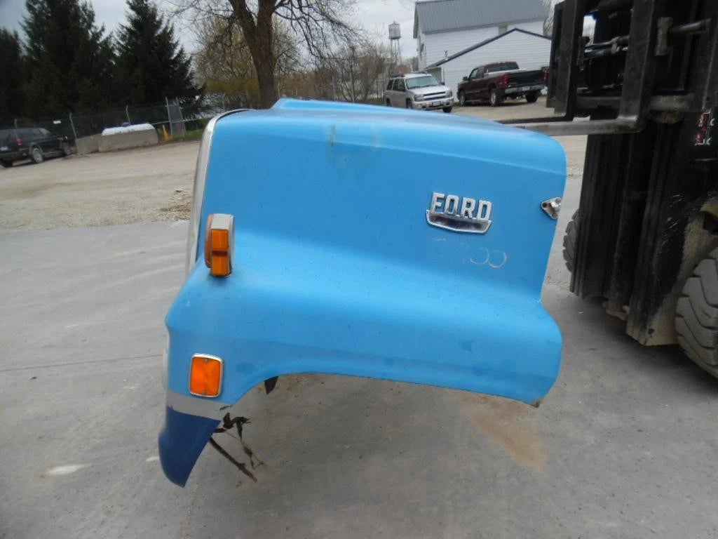 Hood for Ford L800 (1970–1987)