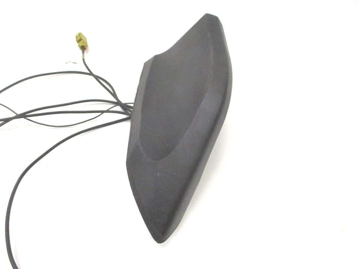 Shark Fin Antenna for International (4136171C2)