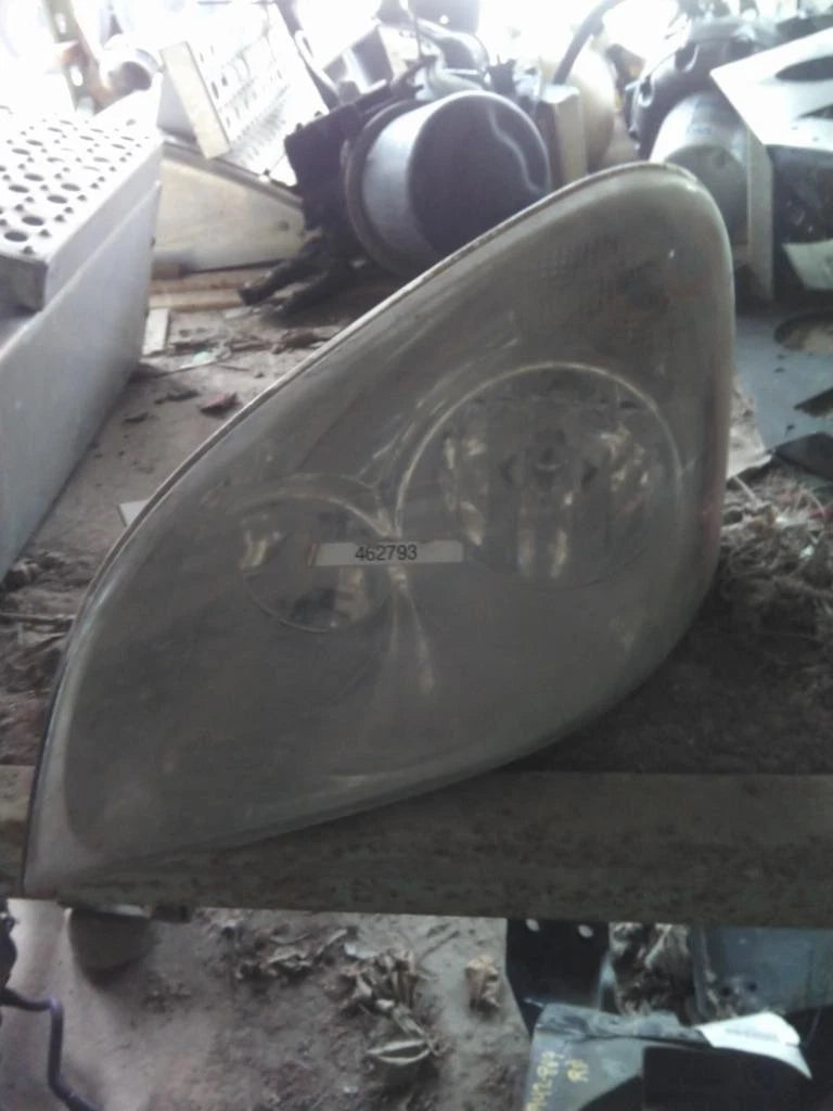 Left Headlight for Freightliner Cascadia (2007–2019) MN