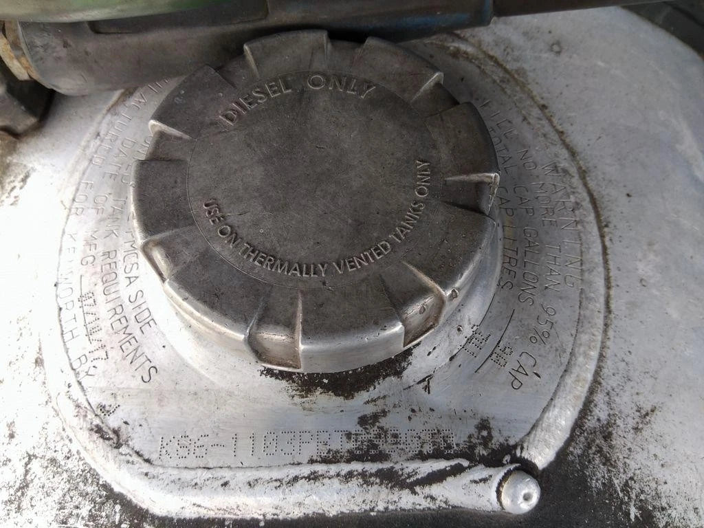 Fuel Tank Left for Kenworth T680 (2012–2023) MD
