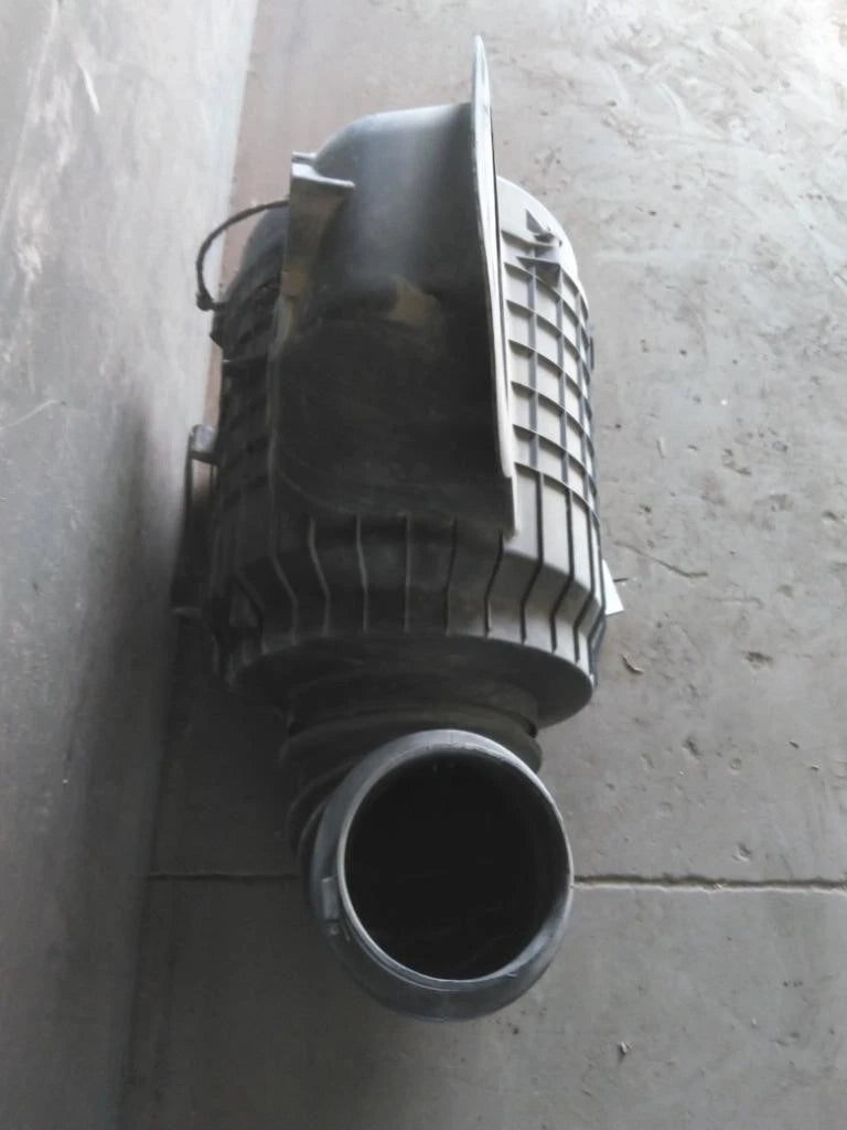 Air Cleaner for Volvo VNL (2012)