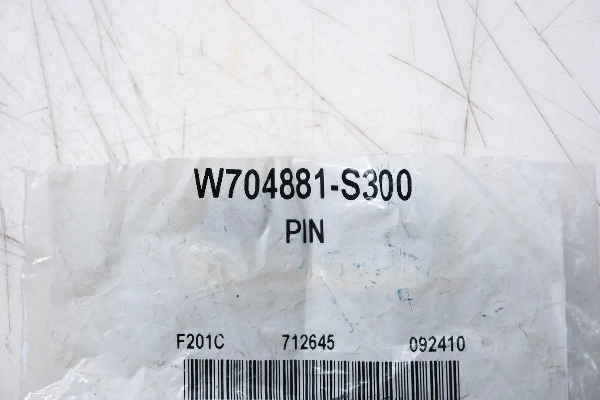 Screw/Pin for Ford (W704881-S300)